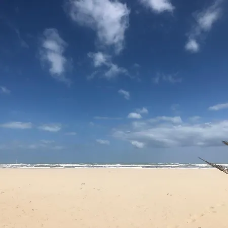 Recently Renovated Beachfront Retreat In Holiday home *